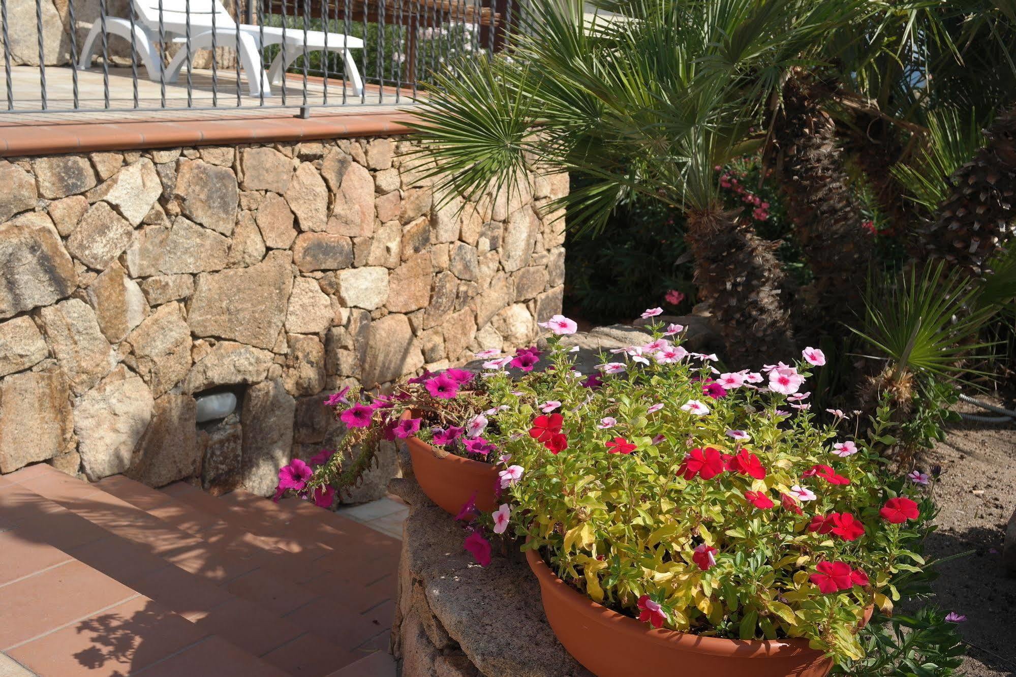 Sardinia Blu Residence Гольфо-Аранчи Экстерьер фото